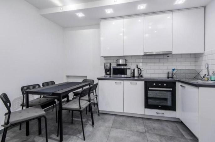 White Apartment Krakau